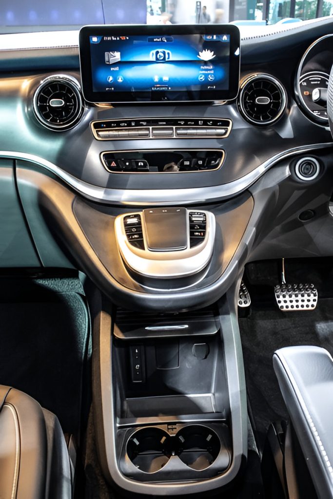 Mercedes V Class Chauffeur Hire London